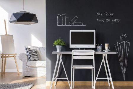 Come utilizzare la vernice lavagna per decorare gli interni e gli oggetti di casa