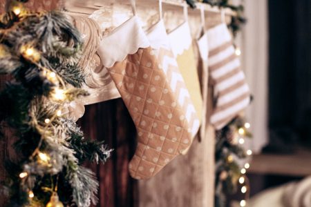 Pratici consigli e idee per decorare la casa per Natale con soluzioni fai da te