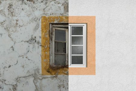 Facciata di casa da ristrutturare