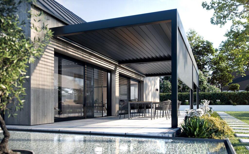 Villa con sistemi scorrevoli in PVC HST Motion di Oknoplast, vista esterna