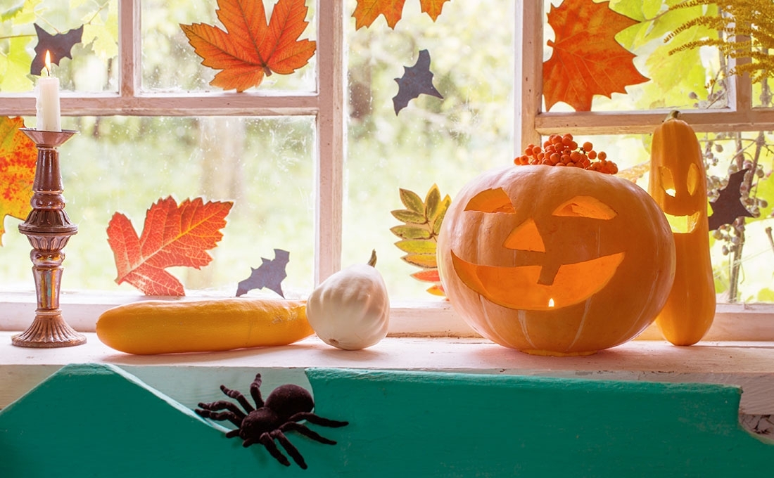 Decorare le finestre di casa per Halloween