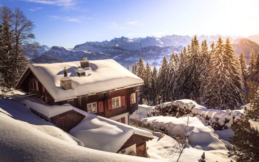 Consigli per arredare perfettamente una casa in montagna