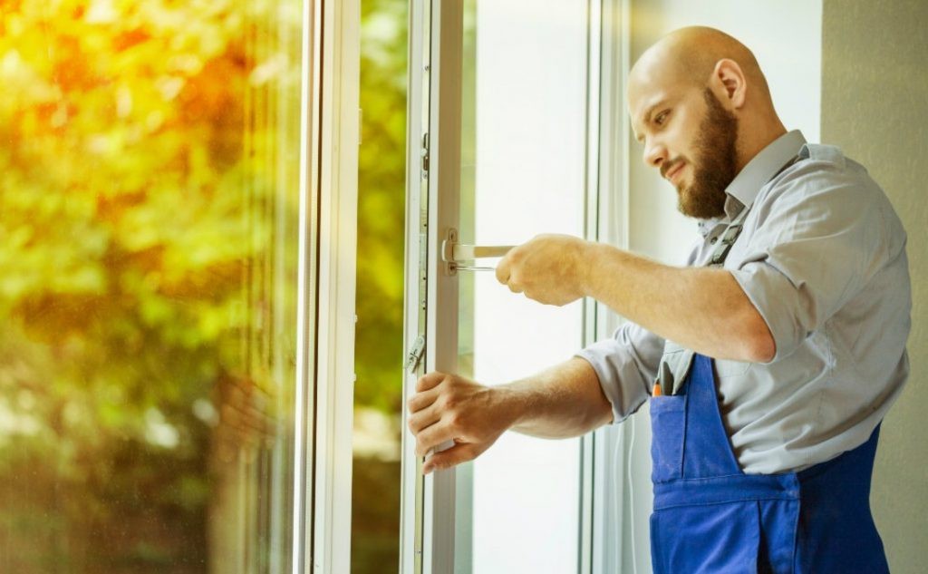 posare e cambiare gli infissi e serramenti