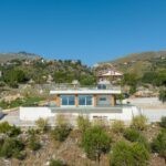esterni di una villa contemporanea a Palermo ristrutturata con infissi Oknoplast