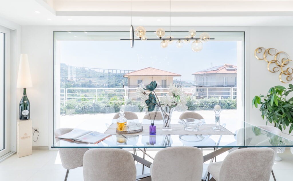 Come migliorare la classe energetica di un appartamento: sostituire gli infissi con modelli ad alta efficienza