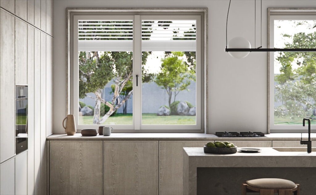 Cucina con finestre in PVC Prolux + di Oknoplast